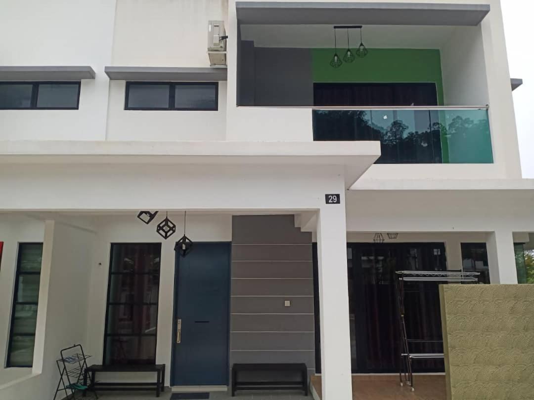 Pangkor L29, Dream Island Homestay Kampong Sungai Udang Esterno foto