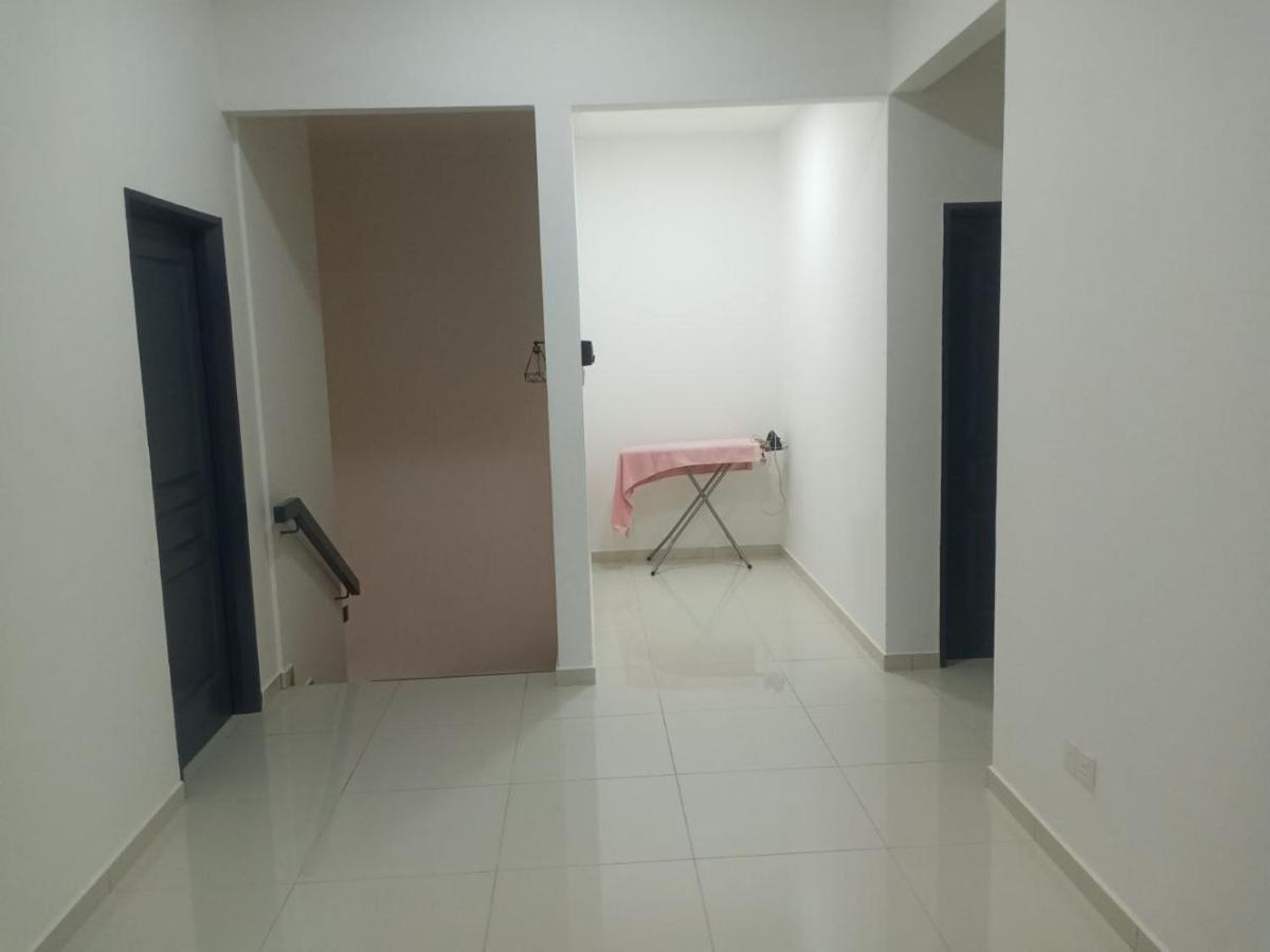 Pangkor L29, Dream Island Homestay Kampong Sungai Udang Esterno foto